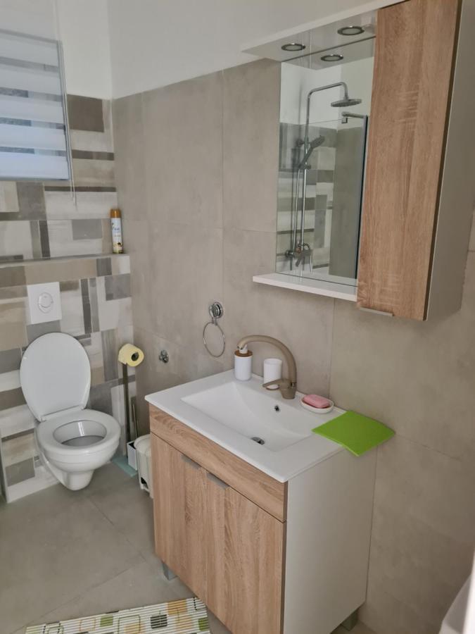 Apartments Zahtila - Pina ราบัซ ภายนอก รูปภาพ