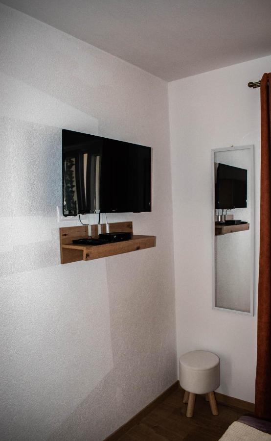 Apartments Zahtila - Pina ราบัซ ภายนอก รูปภาพ